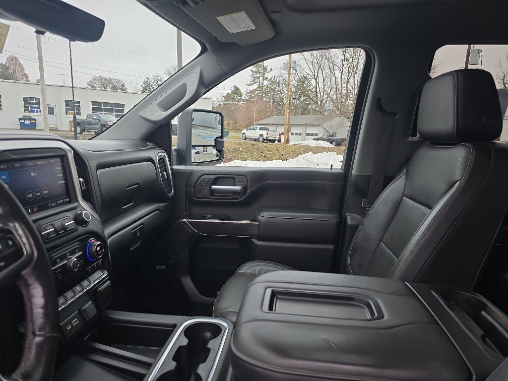 Used 2020 Chevrolet Silverado 3500 LTZ w/ LTZ Premium Package image 14