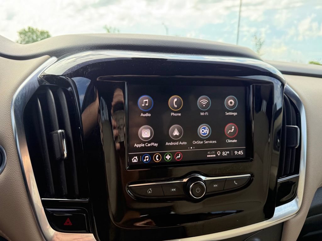 Used 2022 Chevrolet Traverse LS AWD/4WD image 15