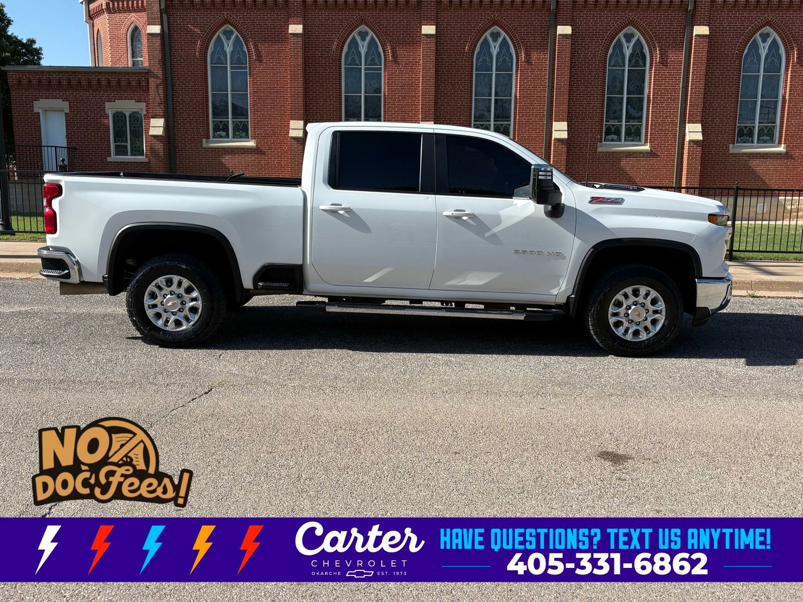 Used 2024 Chevrolet Silverado 2500 LT AWD/4WD image 3