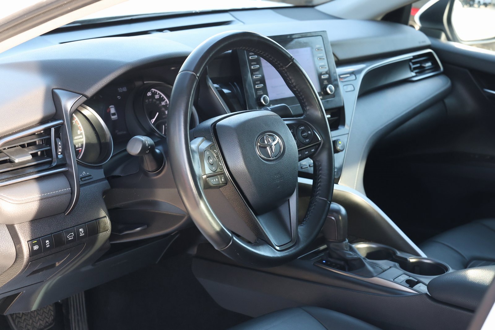 Used 2021 Toyota Camry SE image 14