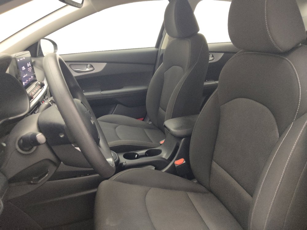 Used 2023 Kia Forte LXS image 17