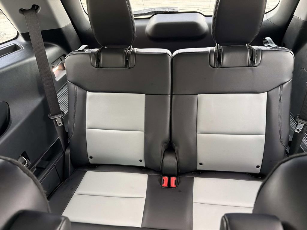 Used 2023 Ford Explorer XLT w/ Equipment Group 202A image 15