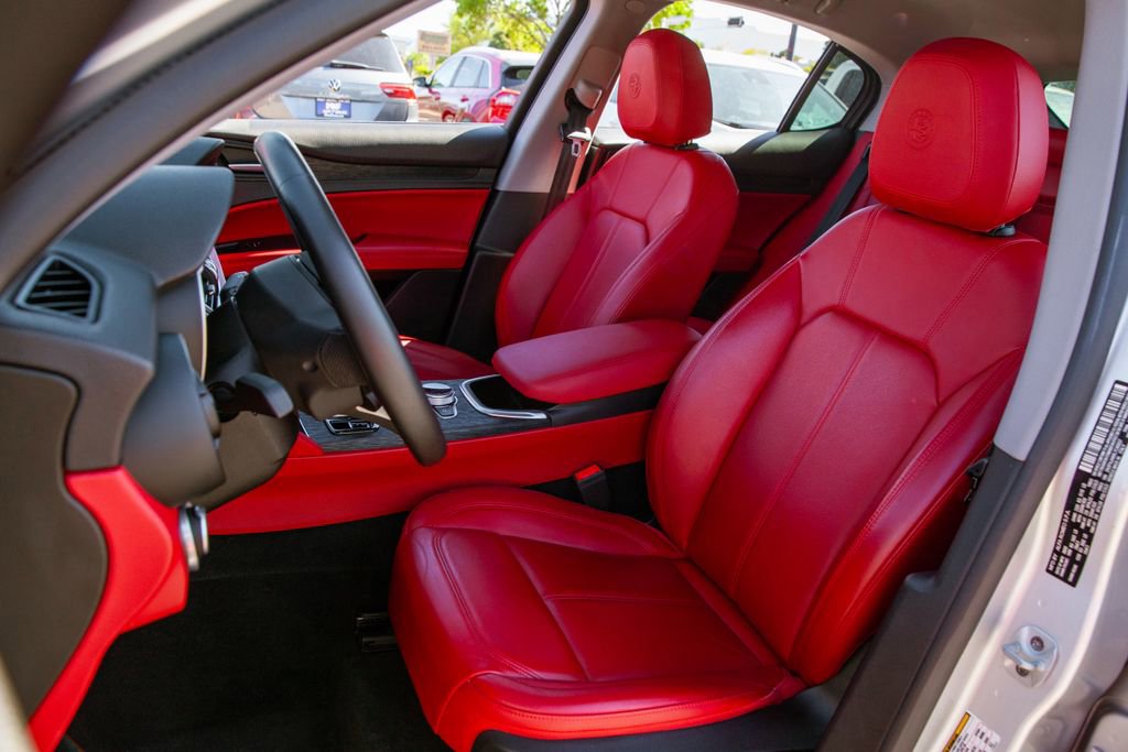 Used 2020 Alfa Romeo Stelvio Sport w/ Quick Order Package 22K Sport image 13