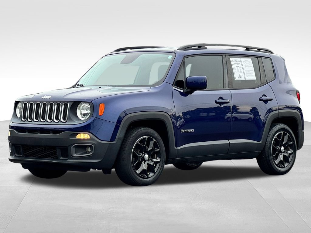 Used 2016 Jeep Renegade Latitude w/ Cold Weather Group FWD image 3