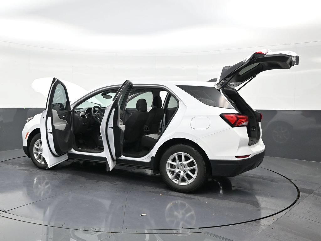 Used 2023 Chevrolet Equinox LS FWD image 31