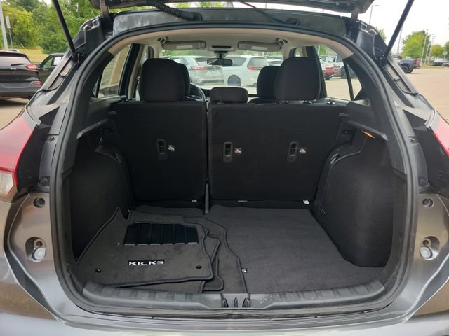 Used 2025 Nissan Kicks Play S FWD image 29