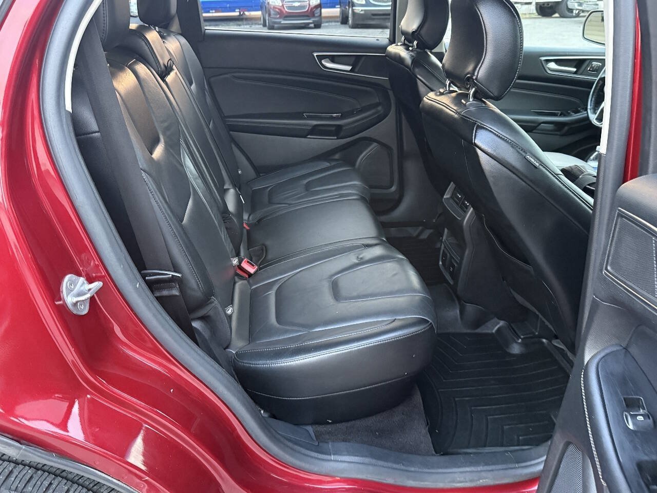 Used 2016 Ford Edge Titanium w/ Technology Package AWD/4WD image 20