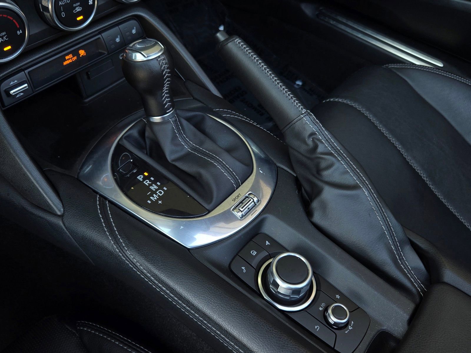 Used 2025 MAZDA MX-5 Miata RF Grand Touring RWD image 14