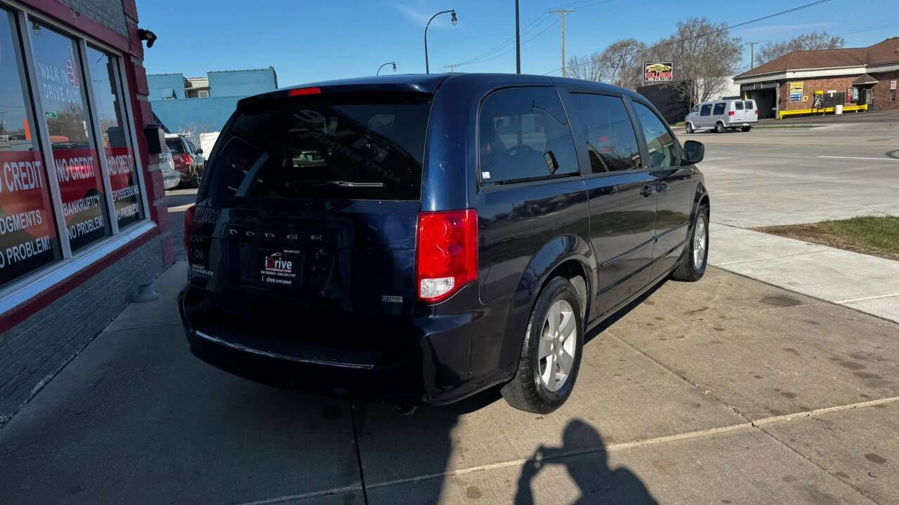 Used 2013 Dodge Grand Caravan SE image 4
