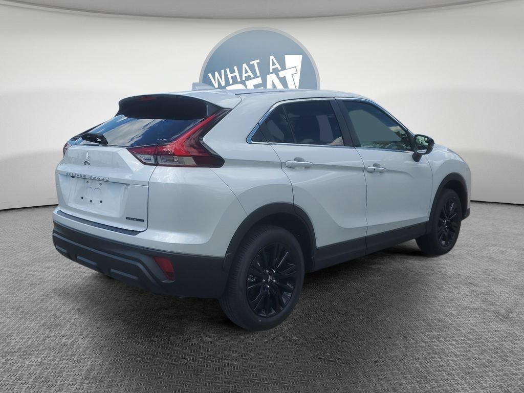 New 2026 Mitsubishi Eclipse Cross LE AWD/4WD image 3