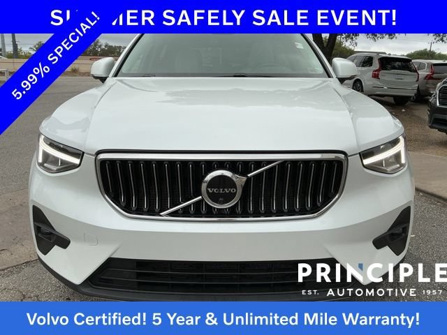 Certified 2023 Volvo XC40 B5 Plus w/ Driver Assist Package AWD/4WD image 3