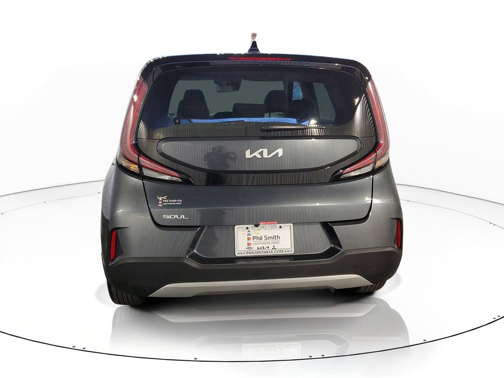Certified 2025 Kia Soul LX FWD image 5