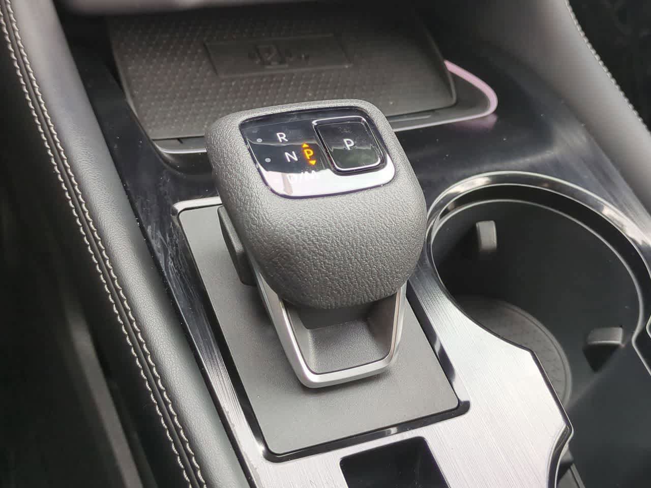 Used 2025 Nissan Rogue Platinum FWD image 34