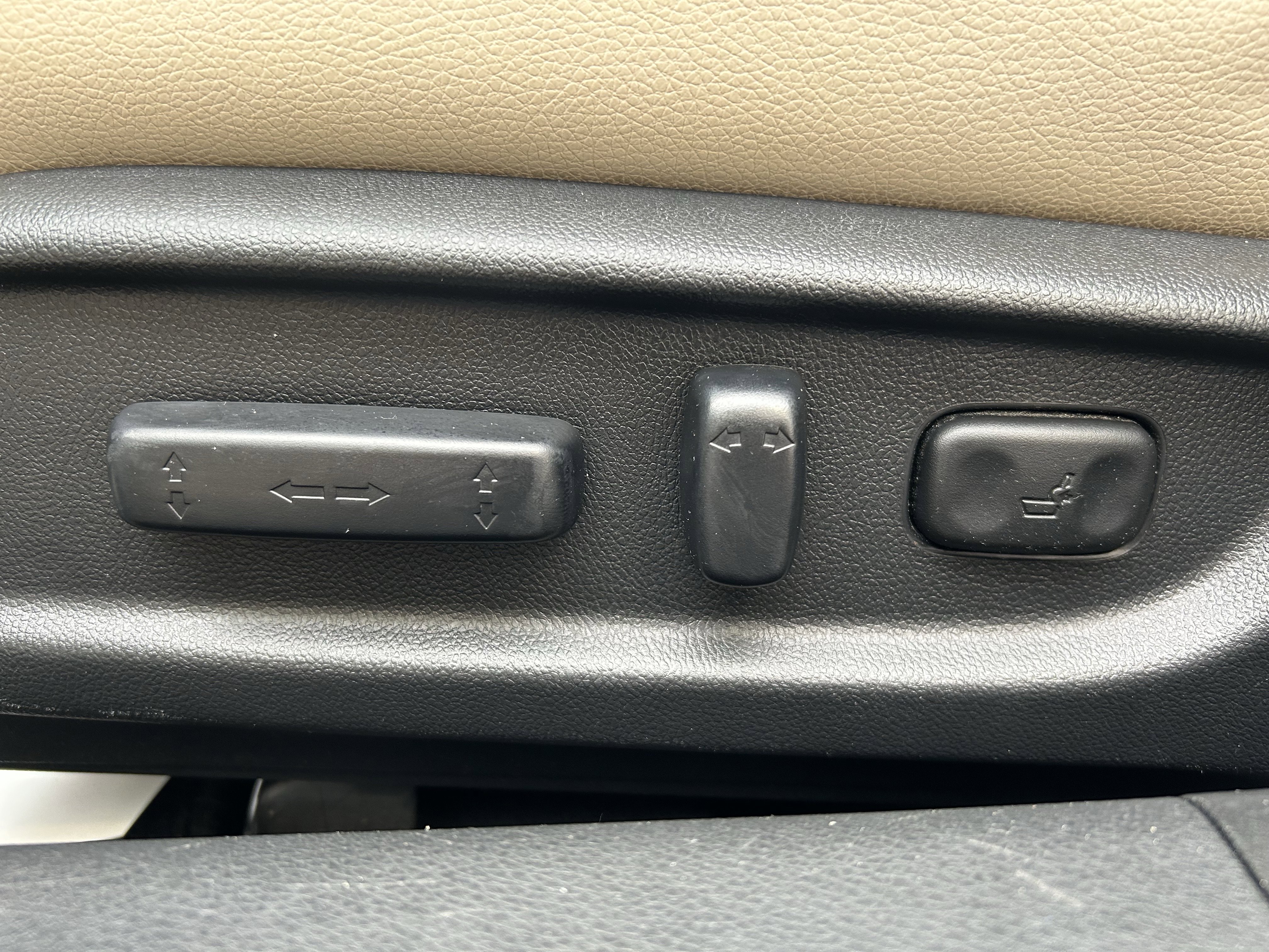 Used 2016 Honda Accord Touring image 23