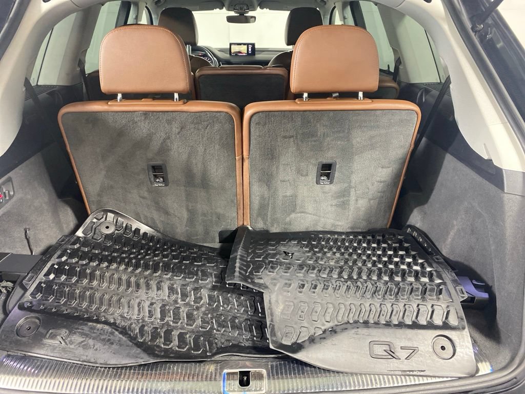 Used 2018 Audi Q7 3.0T Prestige AWD/4WD image 30