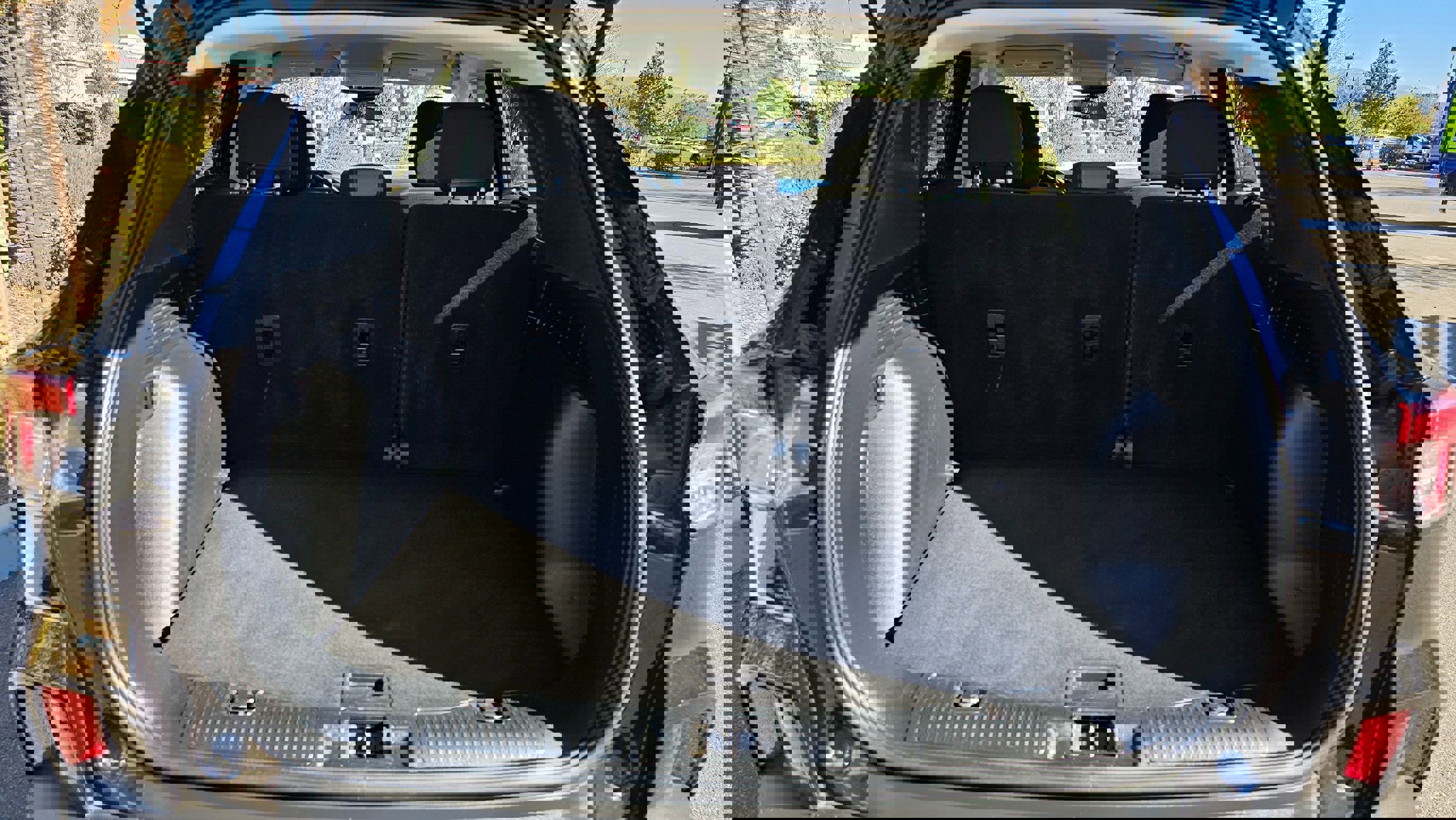 Used 2022 Ford Escape SE image 24