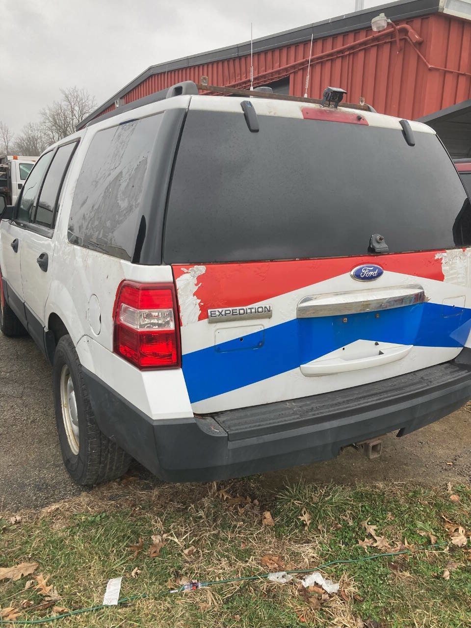 Used 2011 Ford Expedition XL w/ HD Trailer Tow Pkg image 2