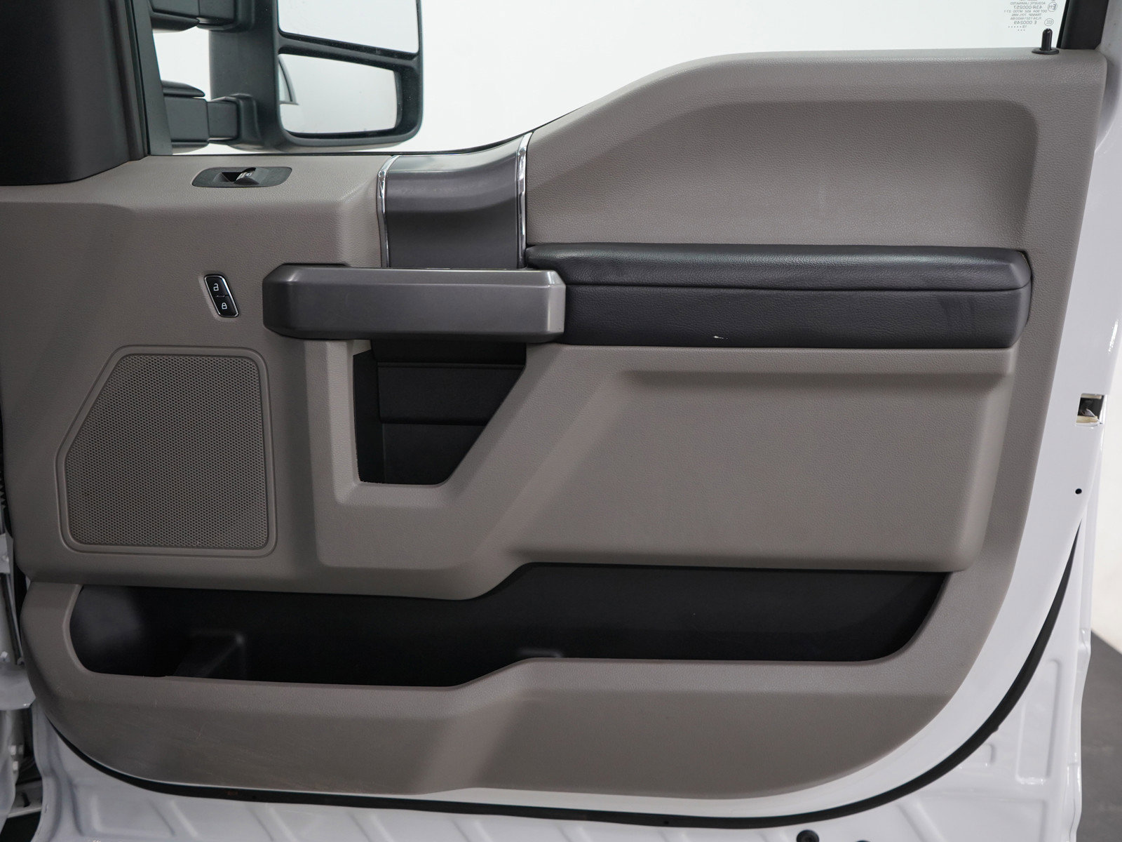 Used 2019 Ford F250 XLT w/ XLT Premium Package image 12