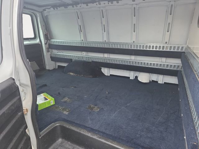 Used 2019 Chevrolet Express 2500 image 24