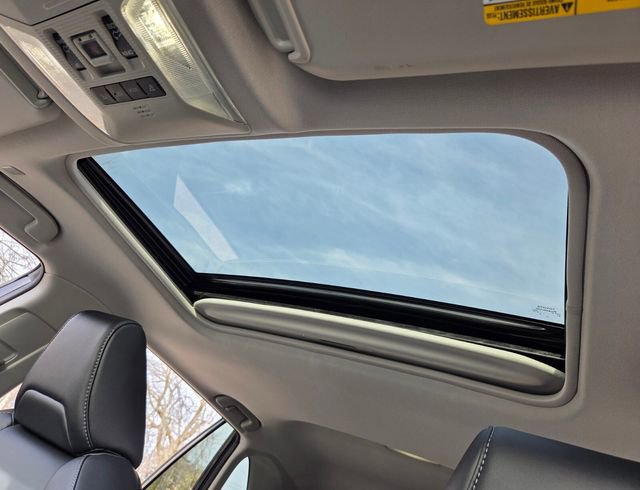 Used 2024 Toyota RAV4 XLE Premium image 10