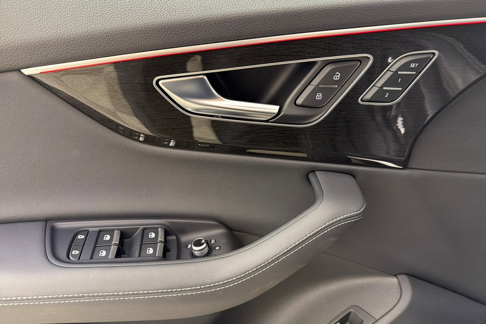 Used 2025 Audi Q7 3.0T Prestige w/ Prestige Package image 10