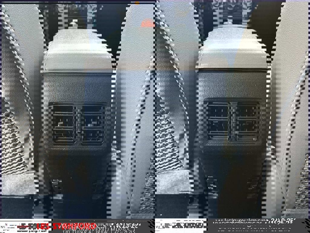 Used 2015 Toyota 4Runner SR5 Premium image 16