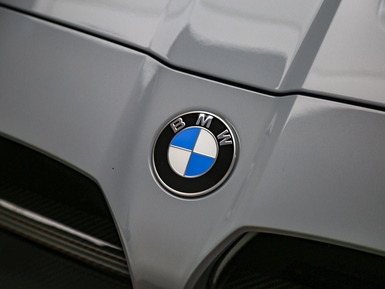 Used 2024 BMW M4 Competition RWD image 9
