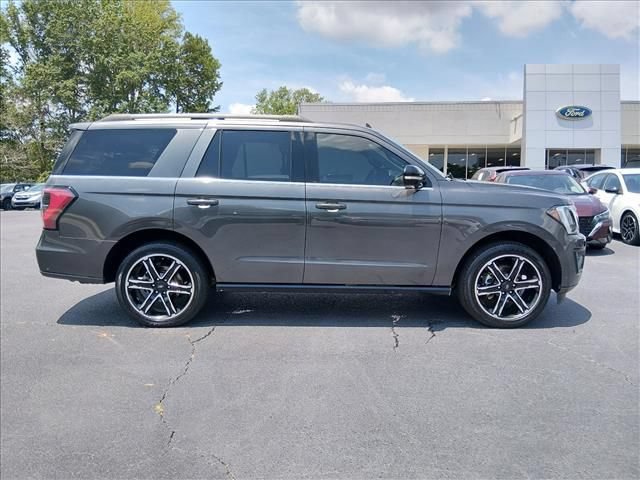 Used 2021 Ford Expedition Limited RWD image 3
