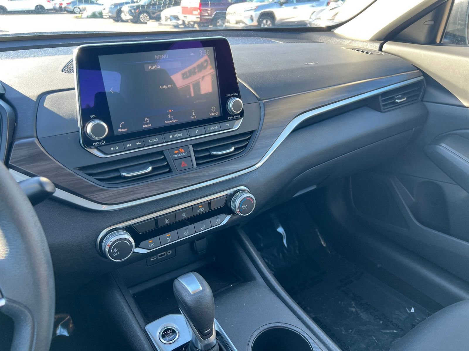 Used 2025 Nissan Altima 2.5 SV image 17