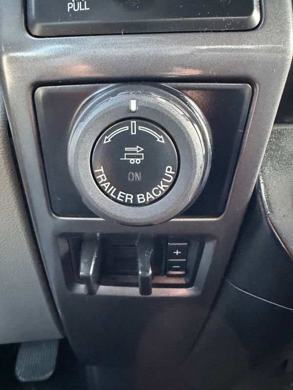 Used 2016 Ford F150 XLT w/ Equipment Group 302A Luxury image 15