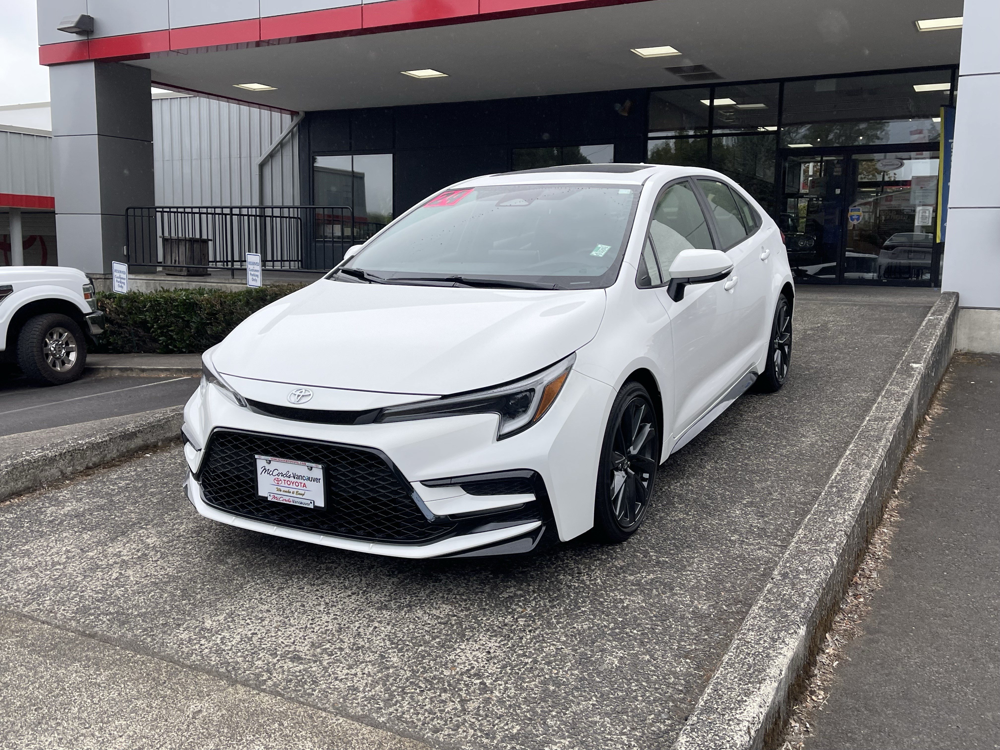 Certified 2024 Toyota Corolla XSE FWD image 3