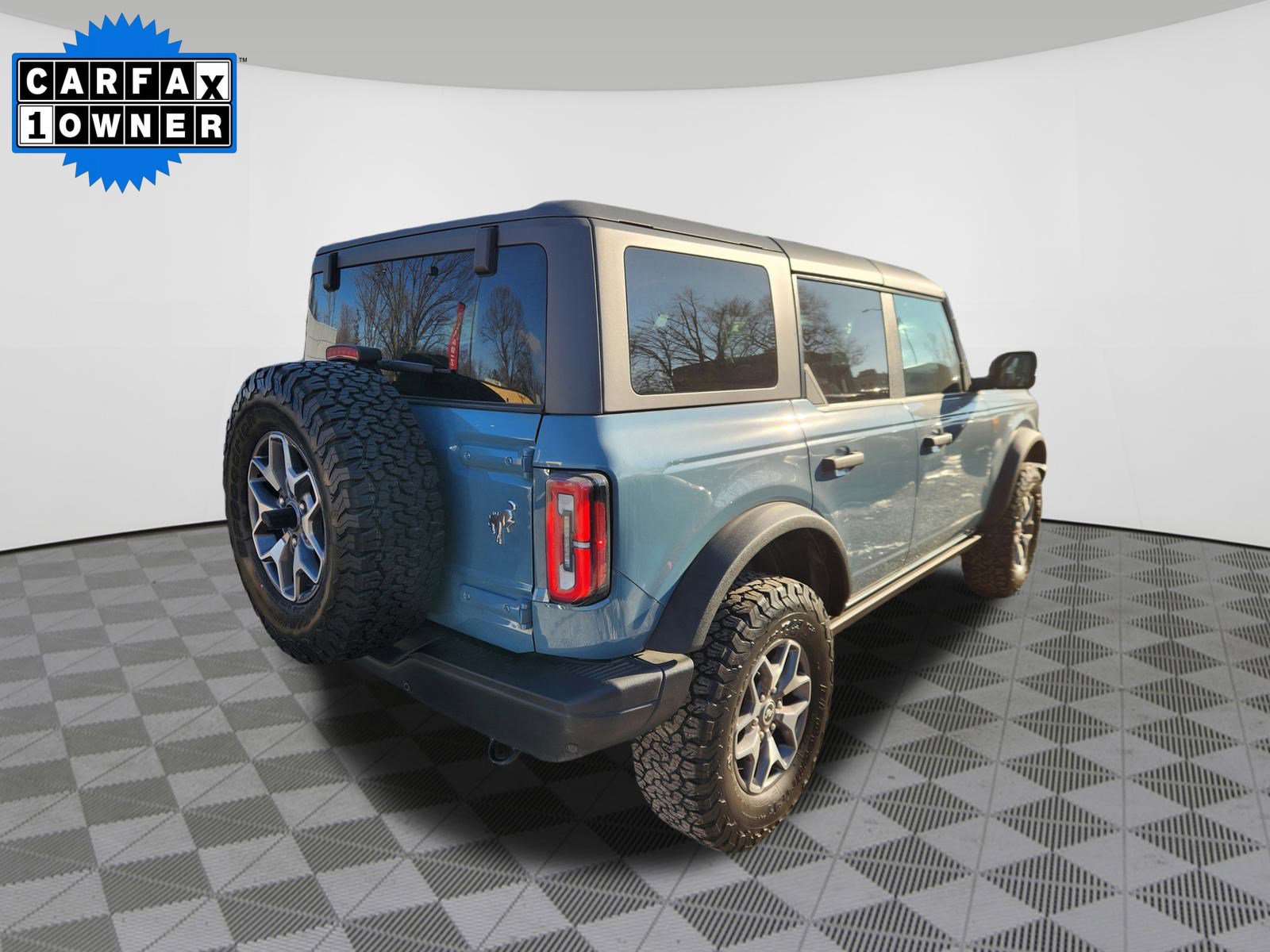 Used 2023 Ford Bronco Badlands image 4