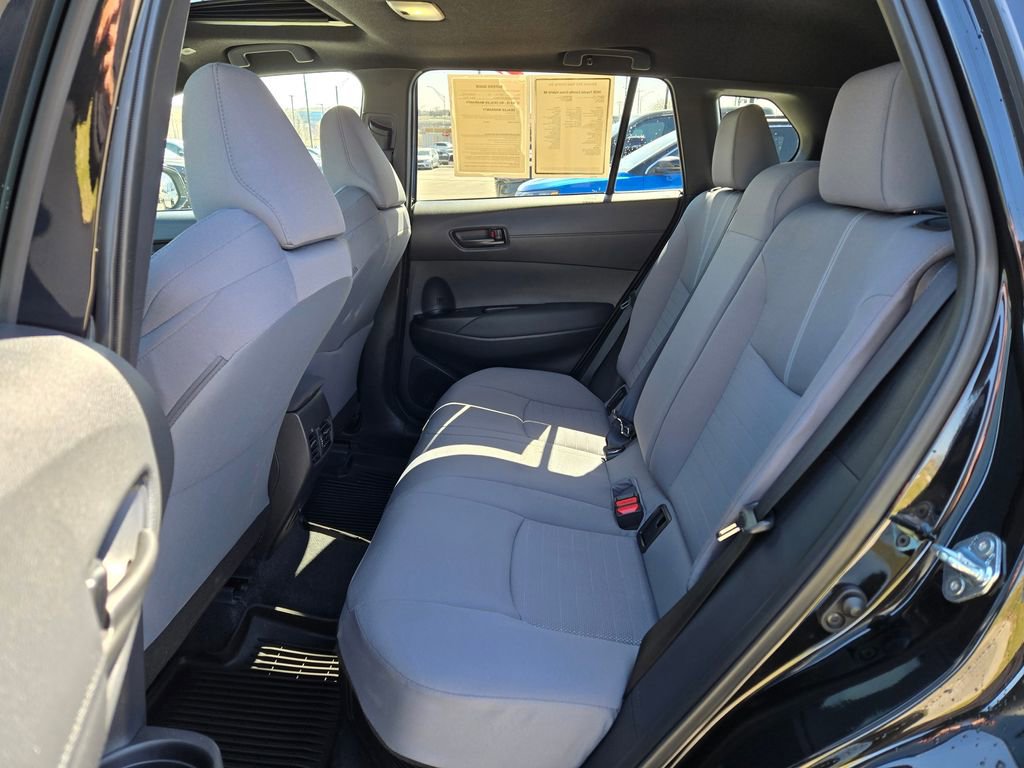 Used 2025 Toyota Corolla Cross AWD Hybrid w/ Moonroof Package image 28