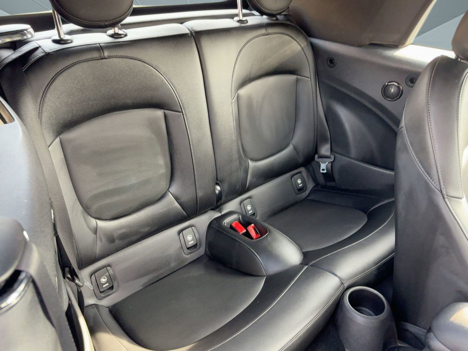 Used 2017 MINI Cooper Convertible image 27