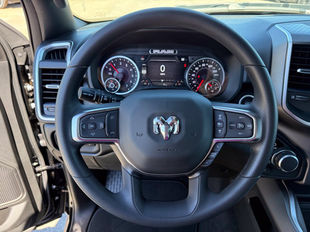 New 2026 RAM 1500 Express AWD/4WD image 14