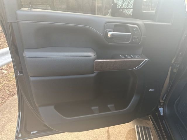 Used 2023 GMC Sierra 2500 Denali w/ Denali Ultimate Package image 8