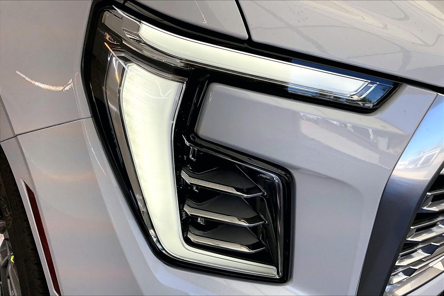 New 2026 GMC Yukon XL Denali w/ Advanced Technology Package AWD/4WD image 15