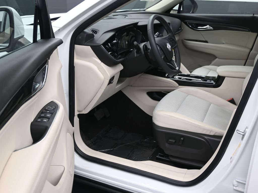 Used 2023 Buick Envision Preferred image 10