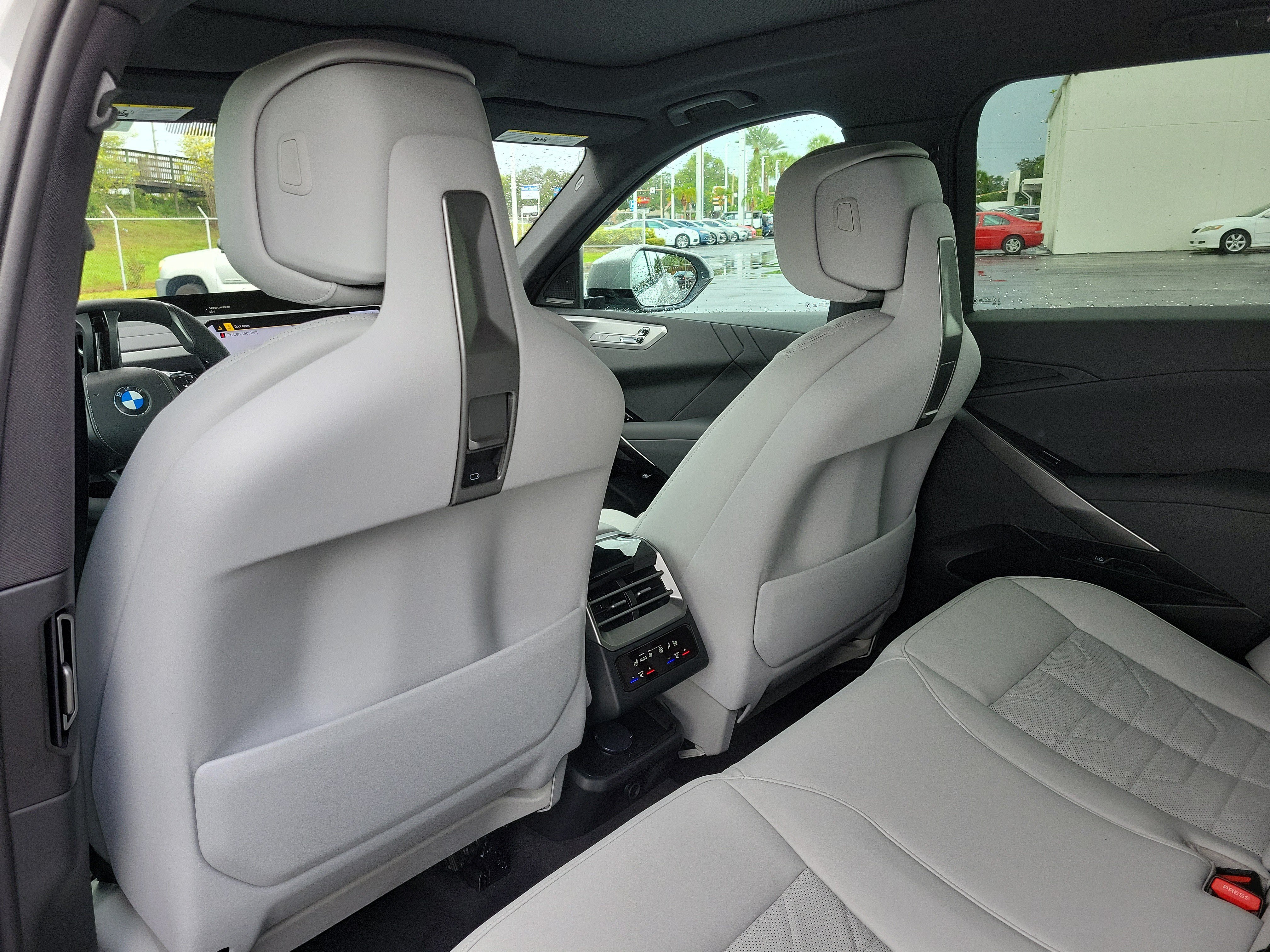 New 2027 BMW X5 xDrive50e w/ Climate Package AWD/4WD image 9