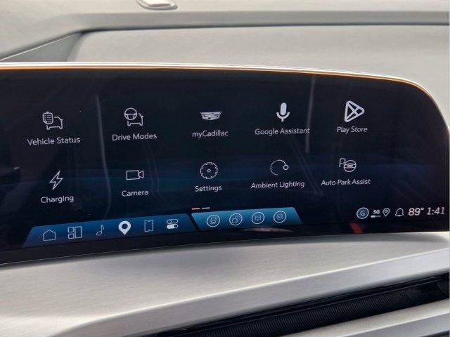New 2027 Cadillac Vistiq Platinum AWD/4WD image 30