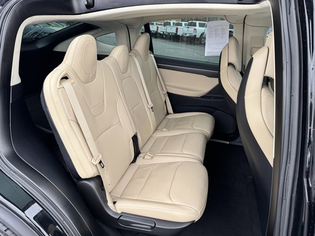 Used 2017 Tesla Model X 75D image 30