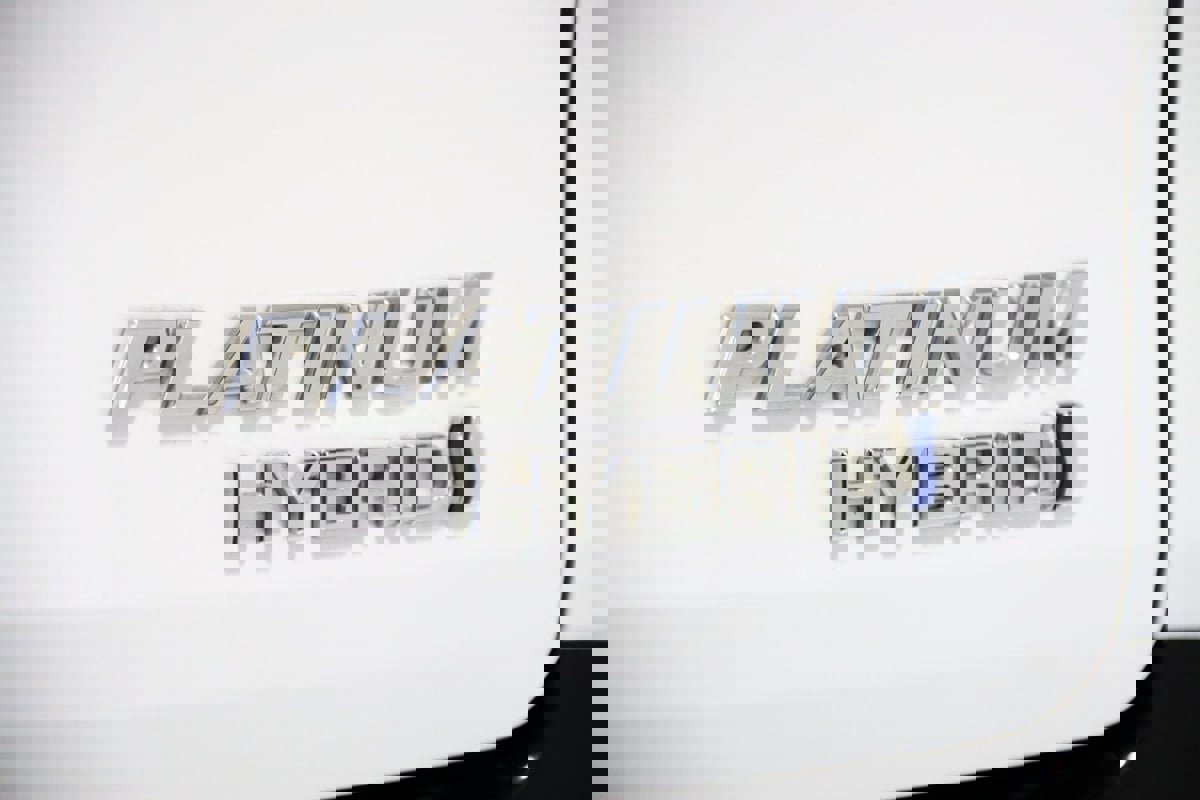 Used 2022 Toyota Sienna Platinum image 13