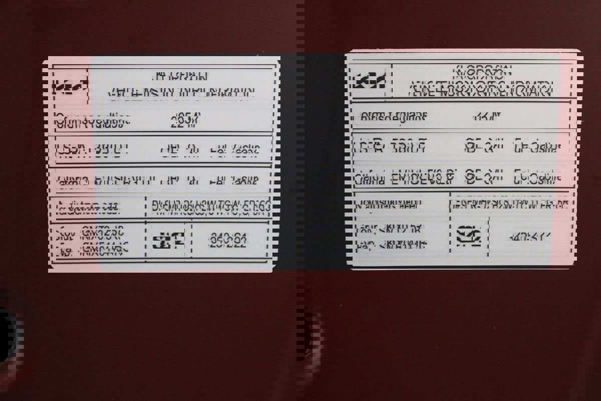 Used 2025 Kia Sorento LX image 37