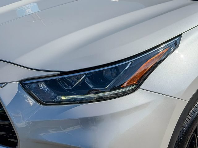 Used 2022 Toyota Highlander Bronze Edition AWD/4WD image 8