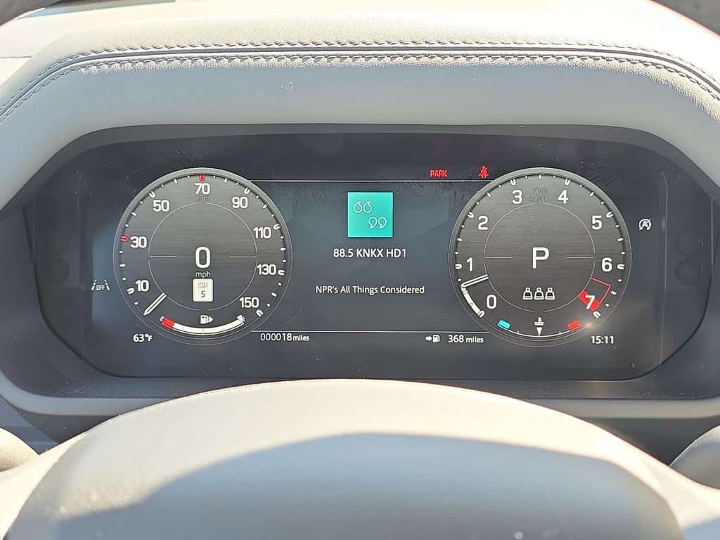 New 2026 Land Rover Defender 110 X-Dynamic SE image 18