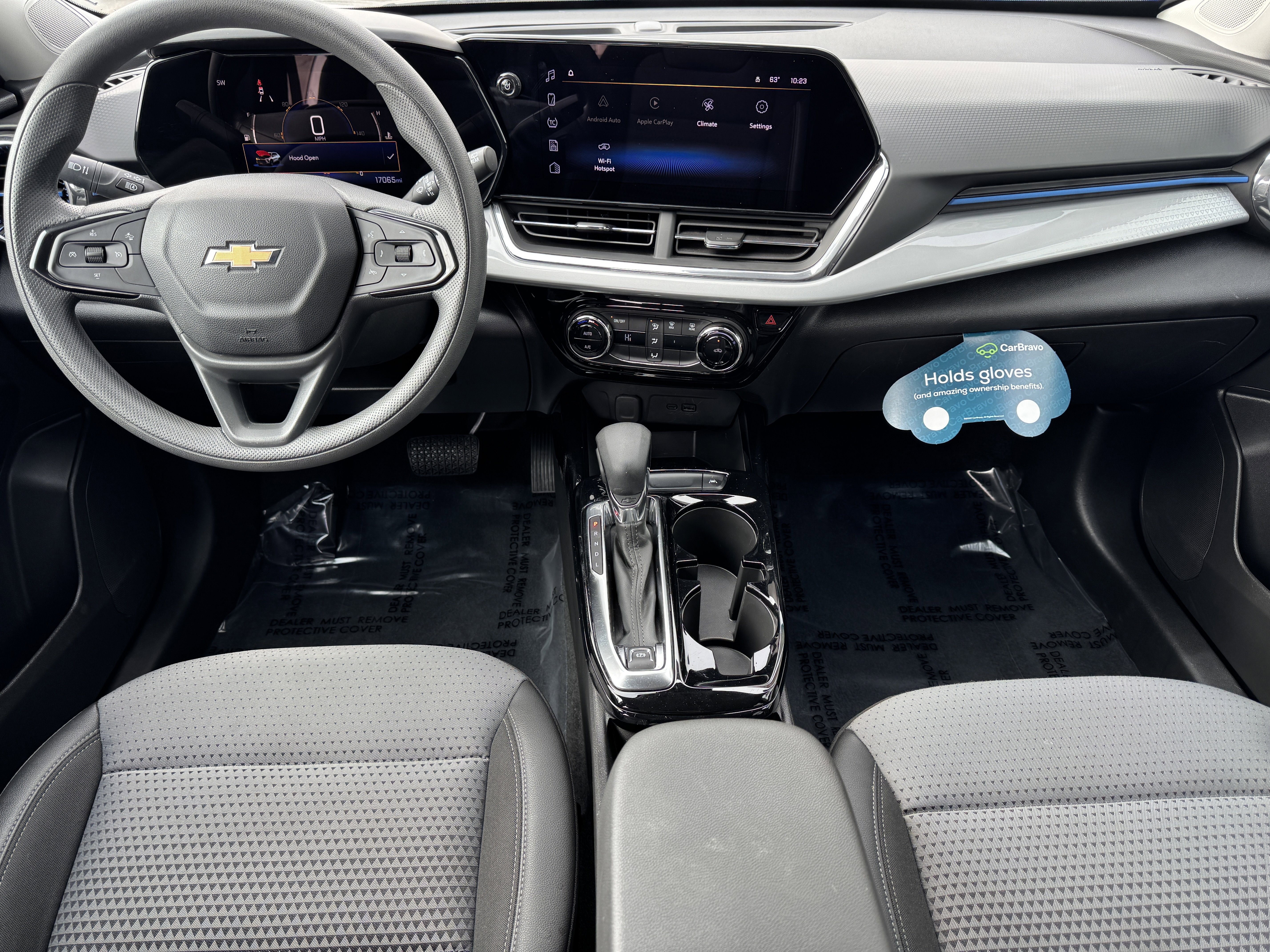 Used 2025 Chevrolet Trax LT image 17