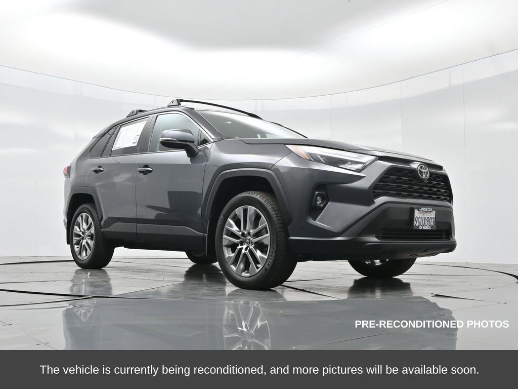 Used 2023 Toyota RAV4 XLE Premium image 45