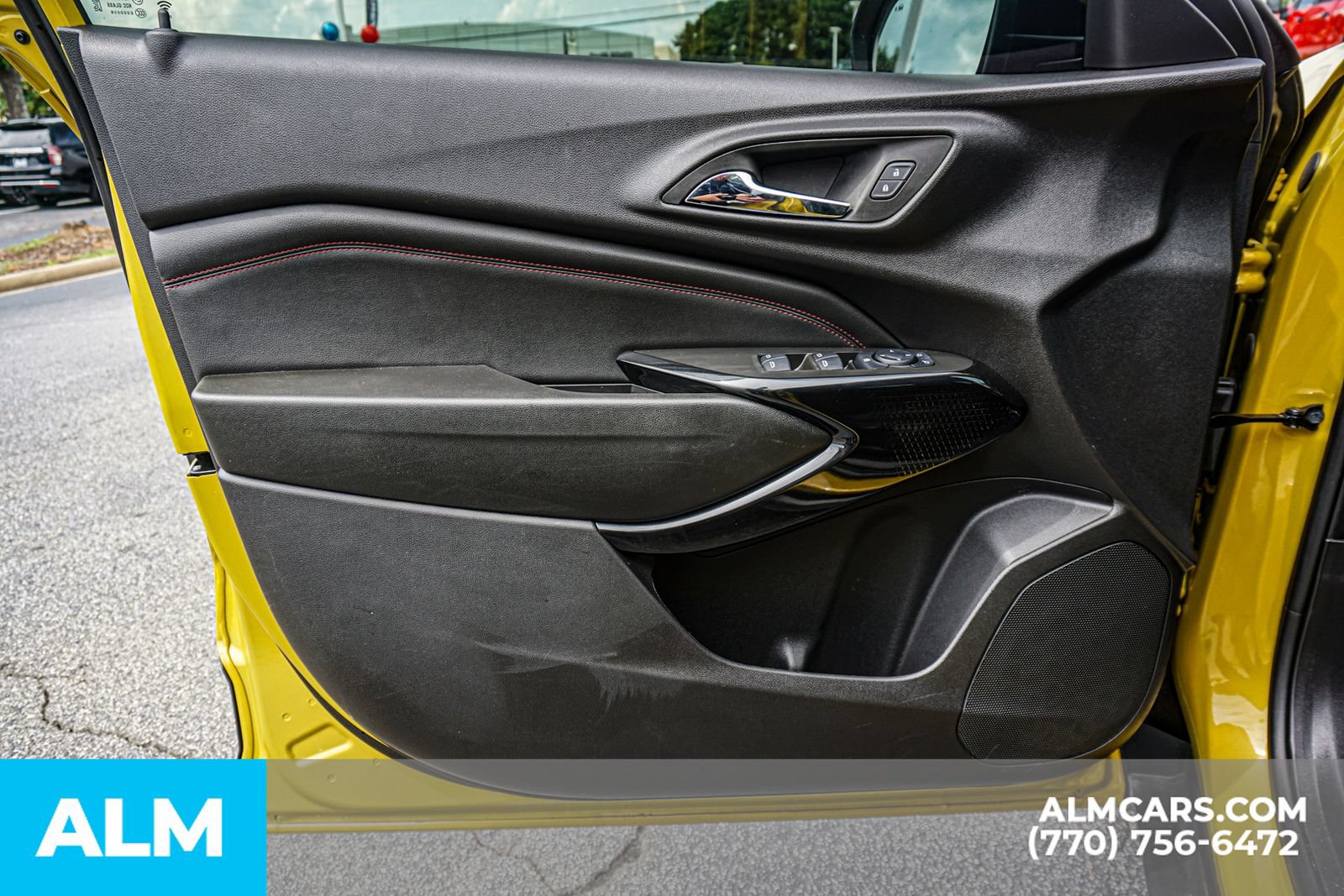 Used 2025 Chevrolet Trax RS w/ Driver Confidence Package FWD image 50