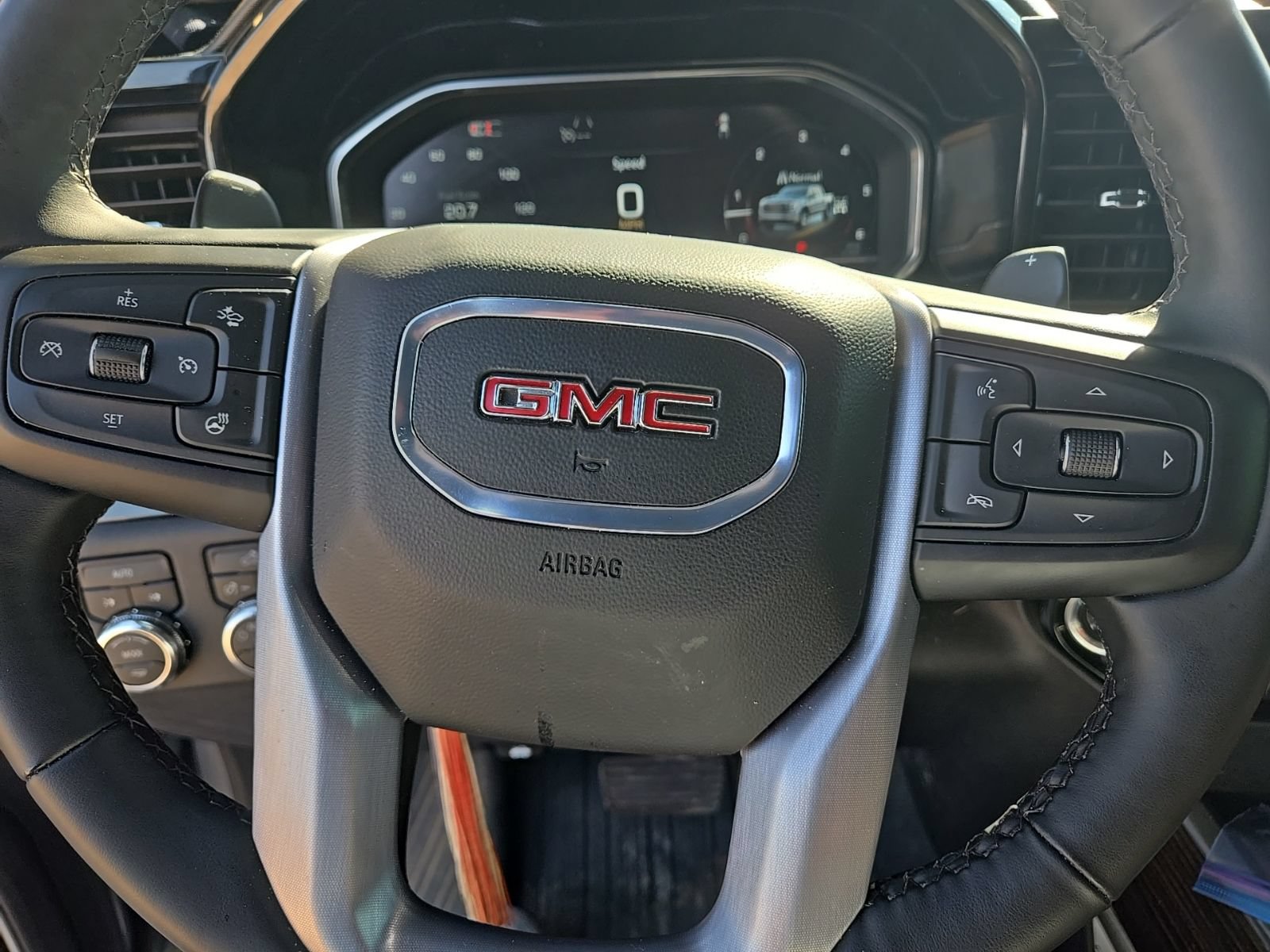 Used 2025 GMC Sierra 1500 Elevation AWD/4WD image 13