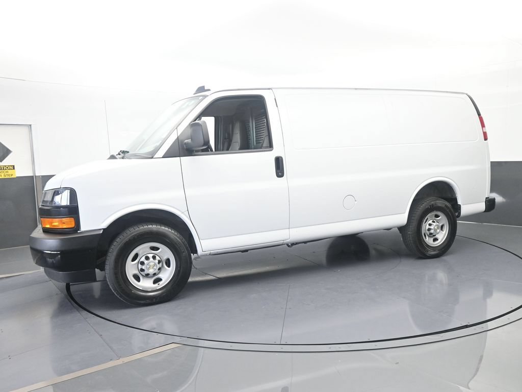 Used 2024 Chevrolet Express 2500 w/ Driver Convenience Package RWD image 2